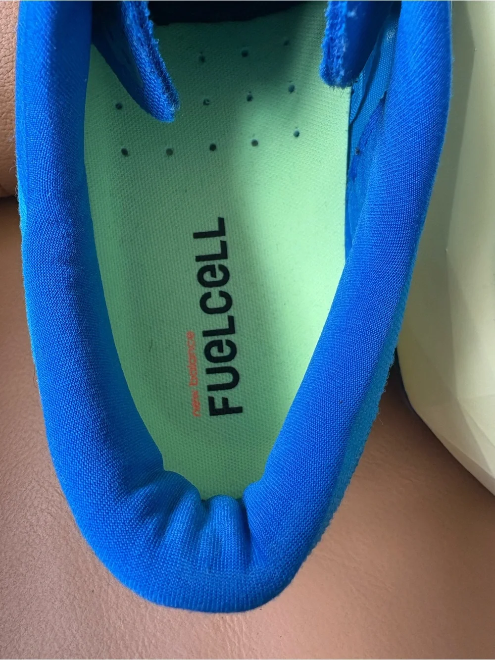 New Balance Fuelcell Rebel V4